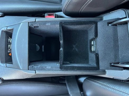 Used 2020 Cadillac XT5 Premium Luxury w/ LPO, Floor Liner Package AWD/4WD image 34