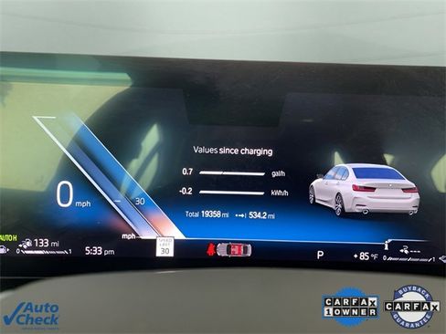 Used 2024 BMW 330e w/ Convenience Package image 11
