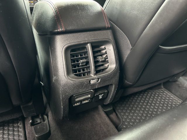 Used 2019 Jeep Cherokee Trailhawk AWD/4WD image 23