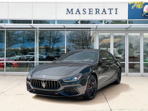 Used 2022 Maserati Ghibli Modena Q4 AWD/4WD image 1