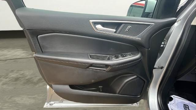 Certified 2024 Ford Edge SEL AWD/4WD image 16