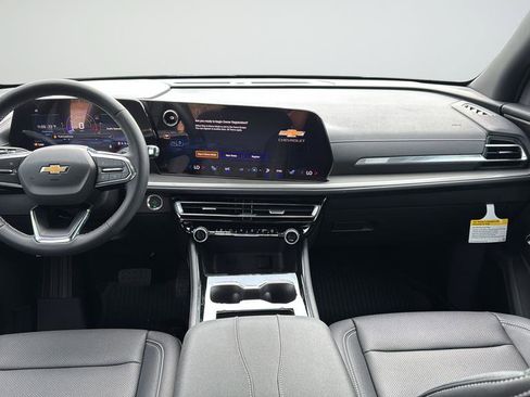 New 2026 Chevrolet Traverse LT w/ LPO, Floor Liner Package FWD image 16