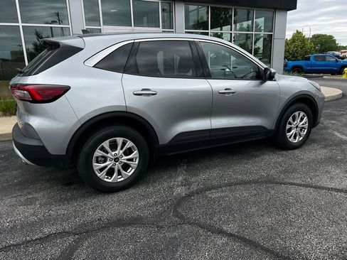 Used 2023 Ford Escape Active w/ Tech Pack #2 AWD/4WD image 8