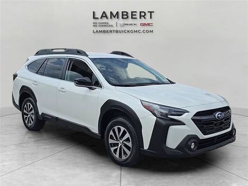 Used 2024 Subaru Outback Premium AWD/4WD image 7