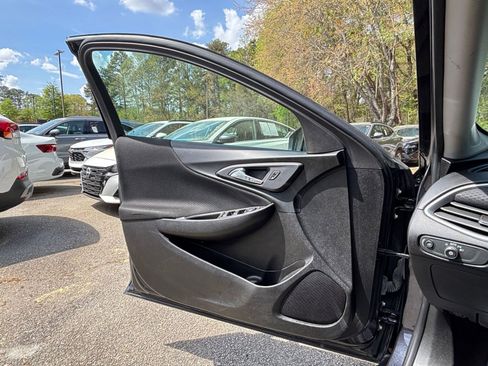 Used 2023 Chevrolet Malibu LT w/ Driver Confidence Package image 18