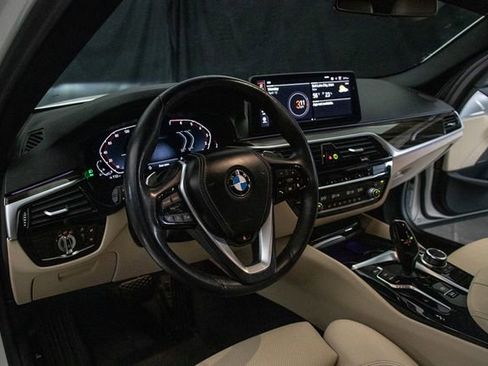 Used 2022 BMW 530i xDrive w/ Premium Package AWD/4WD image 24