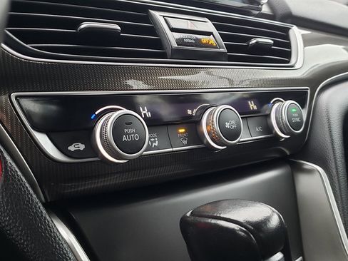 Used 2018 Honda Accord Sport image 25