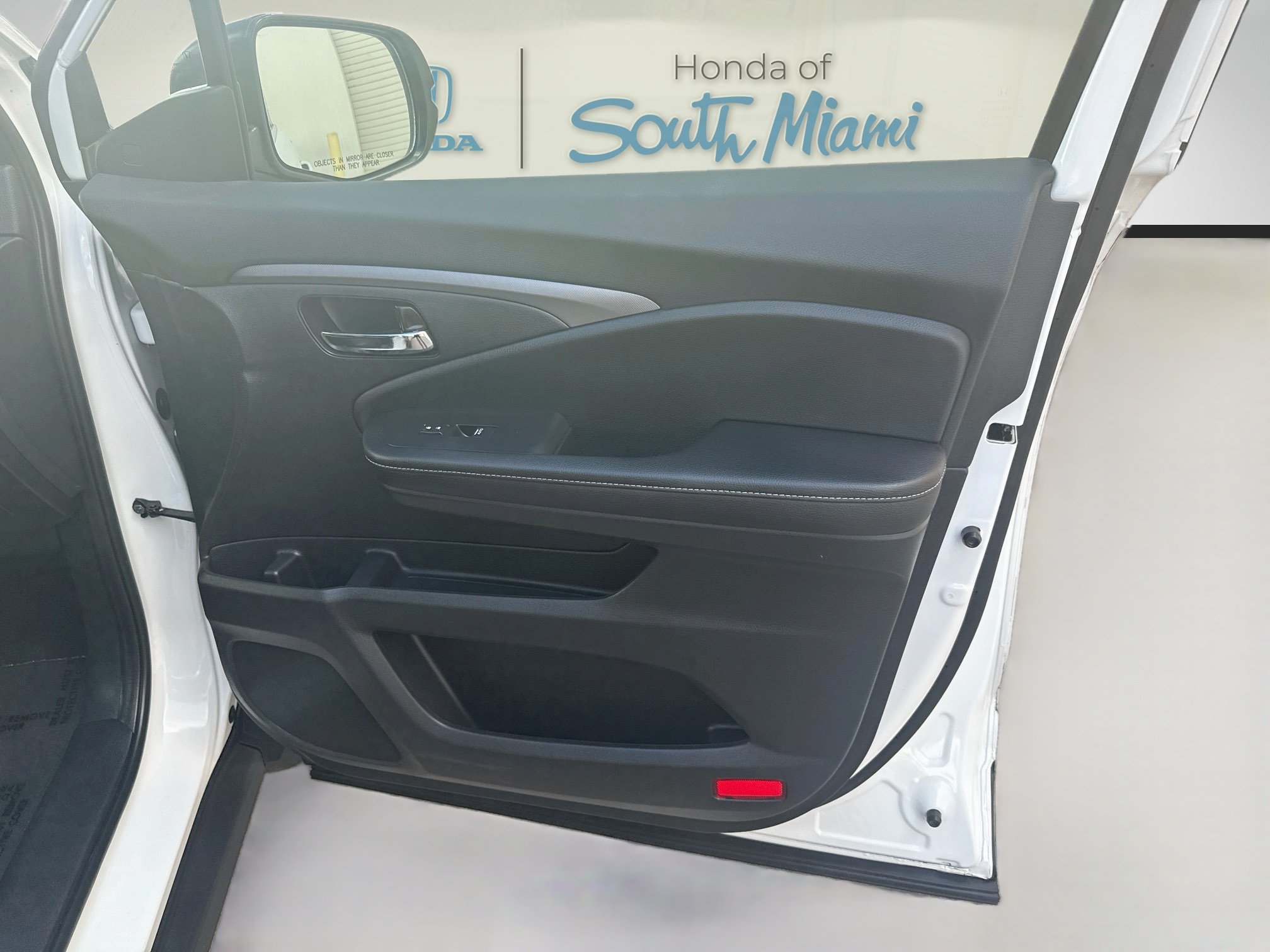 Certified 2025 Honda Ridgeline RTL image 33