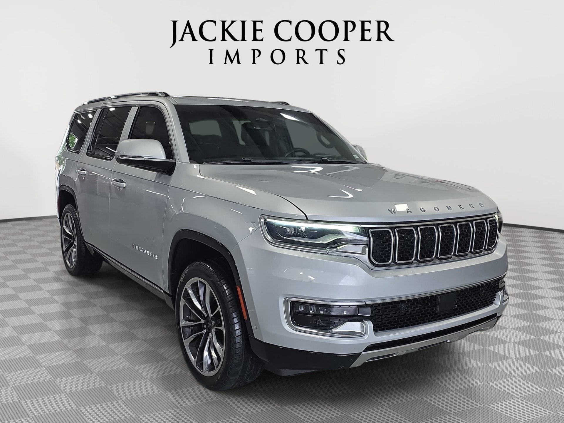 Used 2022 Jeep Wagoneer Series III w/ Premium Group I AWD/4WD image 3