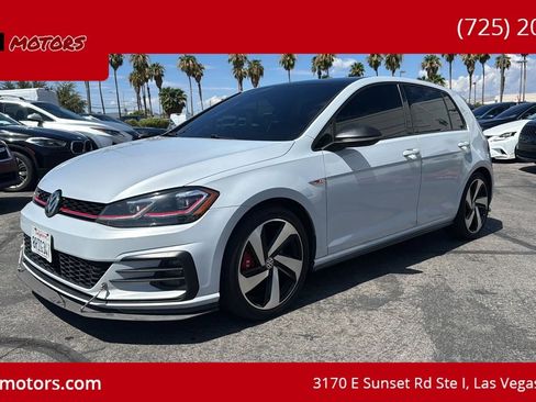 Used 2020 Volkswagen GTI SE FWD image 3