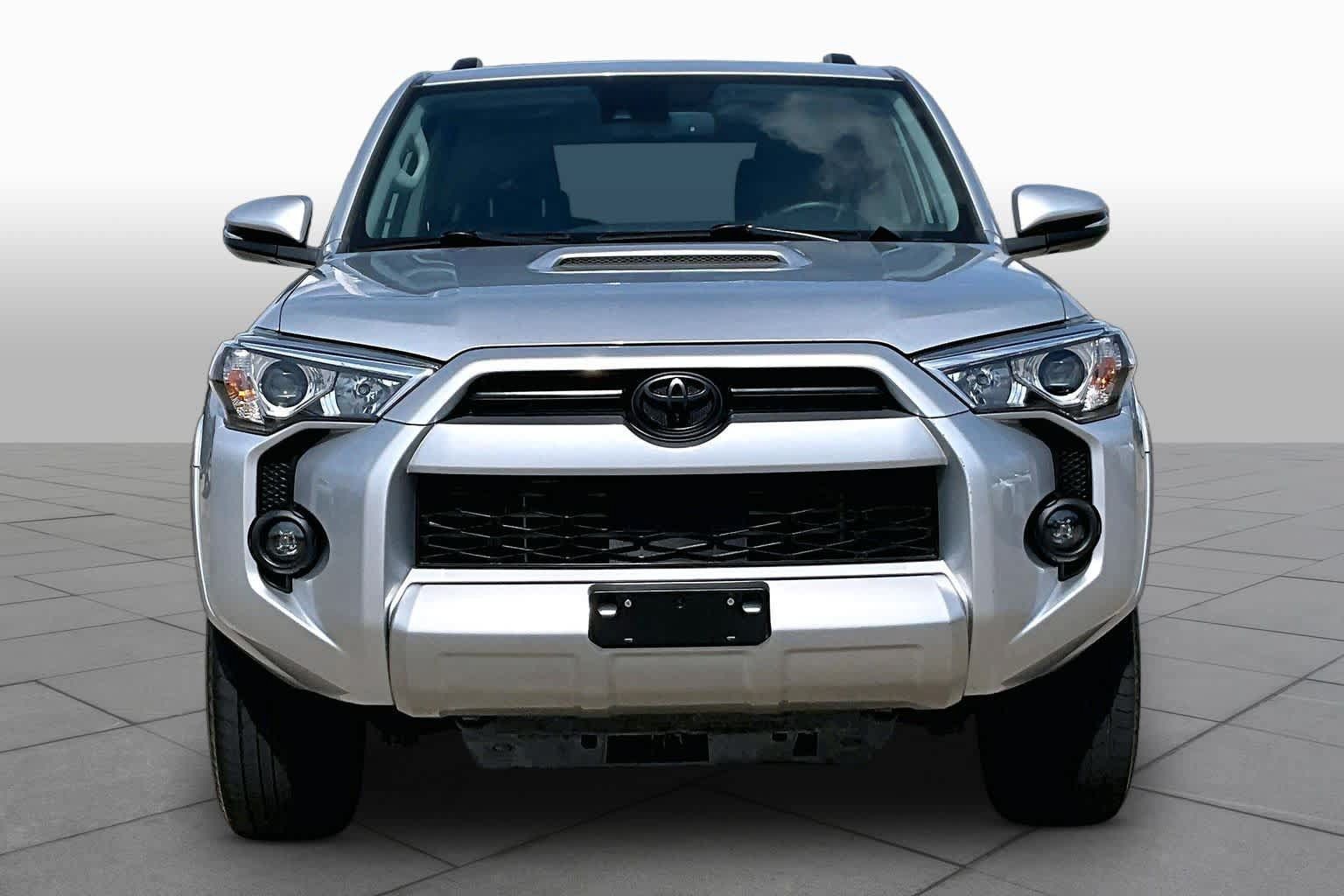 Used 2022 Toyota 4Runner TRD Off-Road Premium w/ TRD Black Wheel Package (TMS) AWD/4WD image 4