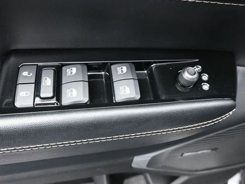 Used 2024 Jeep Wagoneer L Series II w/ Flexible Seating Group image 19