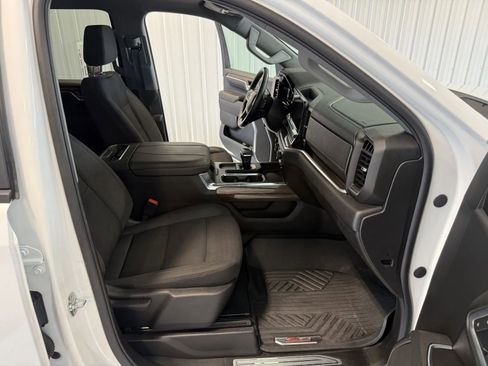 Used 2025 Chevrolet Silverado 1500 LT AWD/4WD image 26