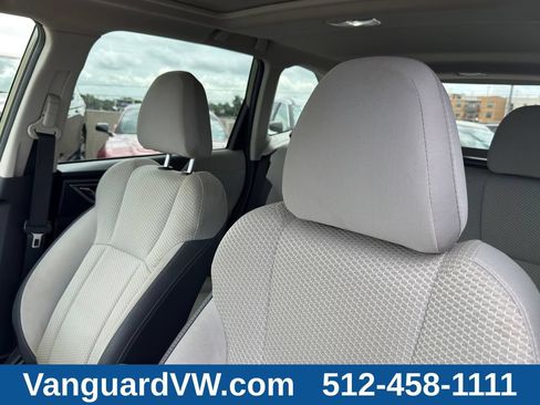 Used 2020 Subaru Forester Premium AWD/4WD image 12