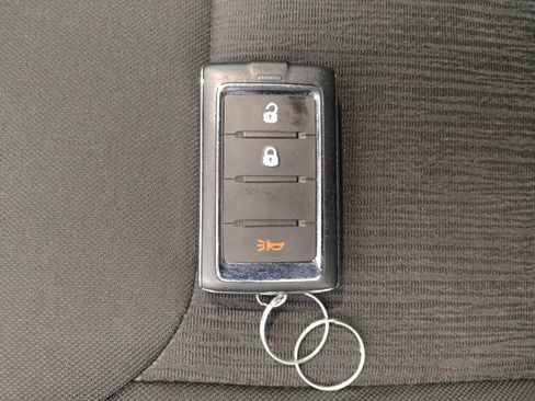Used 2023 Jeep Grand Cherokee Laredo AWD/4WD image 32