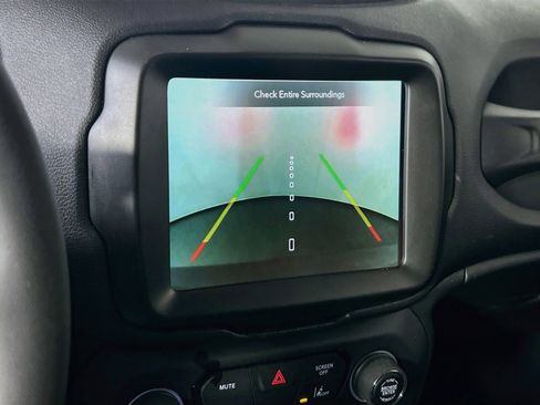 Used 2022 Jeep Renegade Latitude image 14