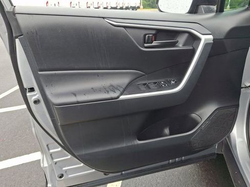 Used 2024 Toyota RAV4 LE AWD/4WD image 12