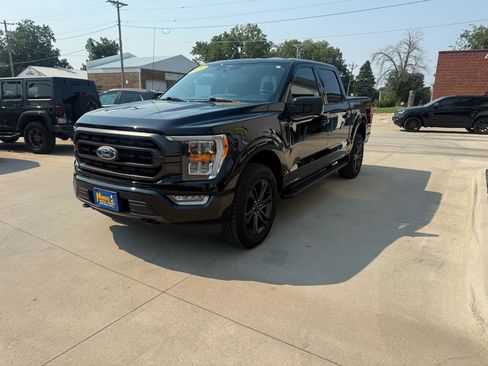 Used 2021 Ford F150 XLT w/ Equipment Group 302A High AWD/4WD image 3