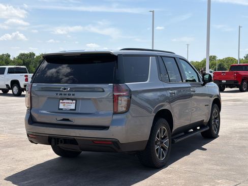 Used 2021 Chevrolet Tahoe Z71 w/ Luxury Package AWD/4WD image 9