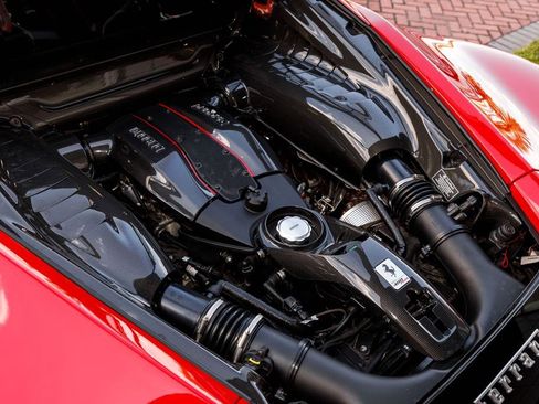 Used 2019 Ferrari 488 Pista Coupe RWD image 13