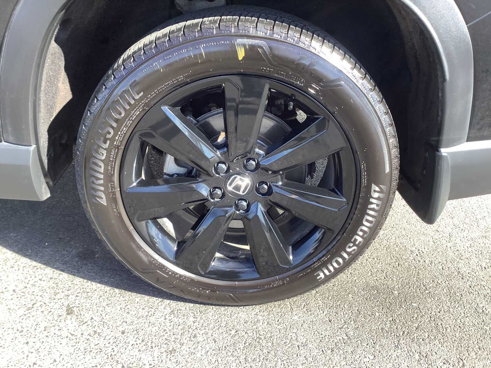 Used 2025 Honda Pilot Black Edition image 10