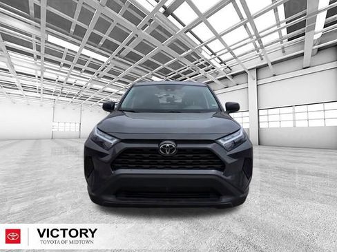 Used 2024 Toyota RAV4 LE FWD image 8