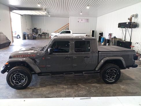 Used 2020 Jeep Gladiator Mojave AWD/4WD image 2