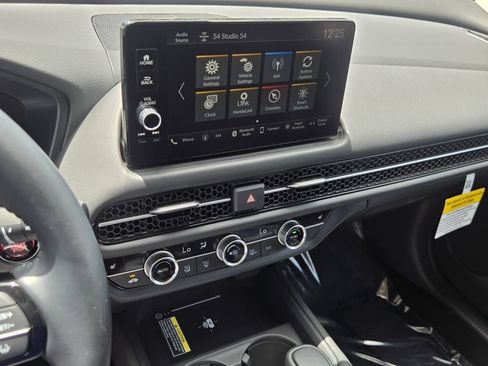 Used 2025 Honda HR-V EX-L image 18
