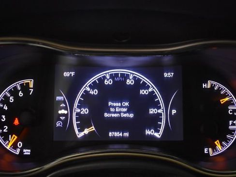 Used 2017 Jeep Grand Cherokee Limited RWD image 21