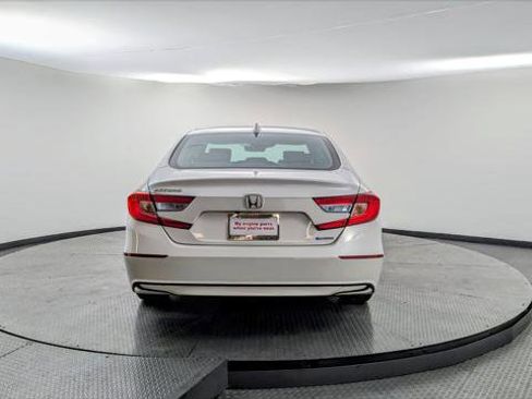 Used 2020 Honda Accord EX-L image 6
