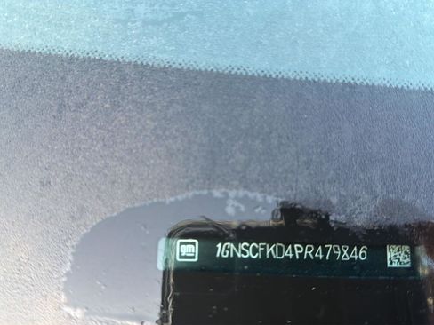 Used 2023 Chevrolet Suburban Premier image 25