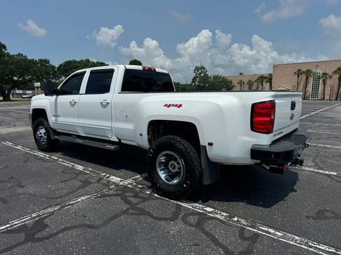 Used 2018 Chevrolet Silverado 3500 LT w/ LT Convenience Package AWD/4WD image 8