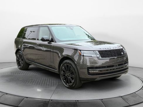 New 2026 Land Rover Range Rover Long Wheelbase SE AWD/4WD image 3