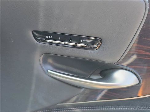 Used 2018 Lexus LS 500 w/ Interior Upgrade Package RWD image 25