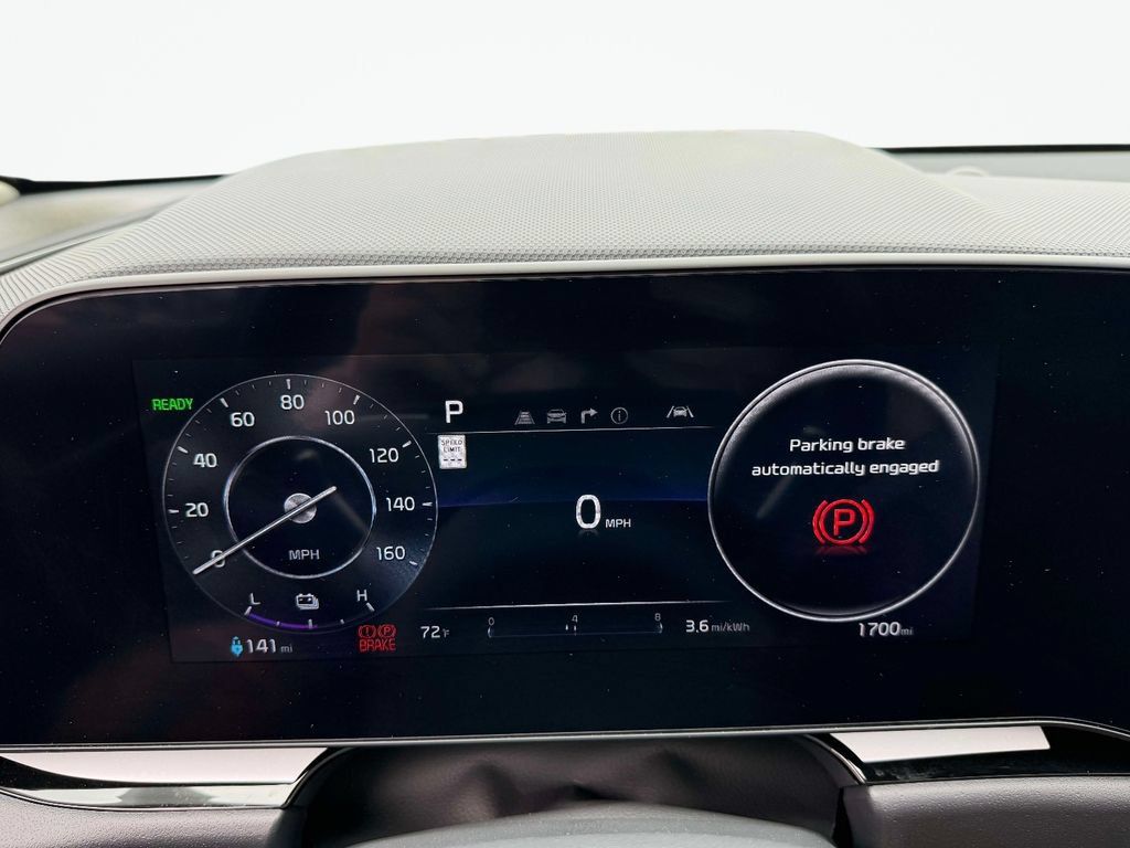 Certified 2025 Kia Niro Wave w/ Wave Preserve Package FWD image 38