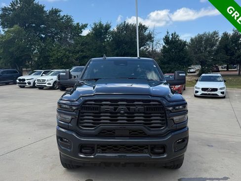 Used 2026 RAM 2500 Big Horn AWD/4WD image 2