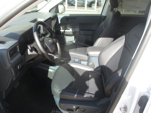 New 2026 Ford Maverick Lariat w/ Black Appearance Package image 7