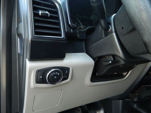 Used 2017 Ford F150 XL w/ Equipment Group 101A Mid AWD/4WD image 16