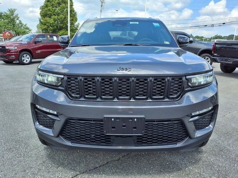 New 2025 Jeep Grand Cherokee Limited w/ Black Appearance Package image 9