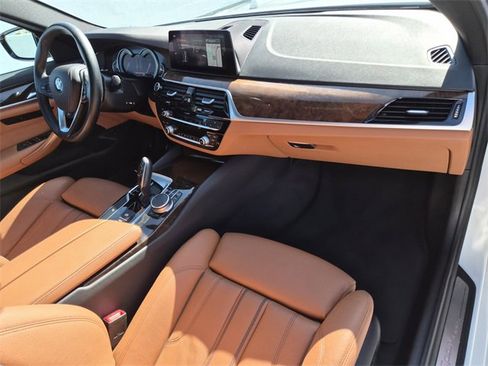 Used 2019 BMW 540i xDrive w/ Convenience Package image 20