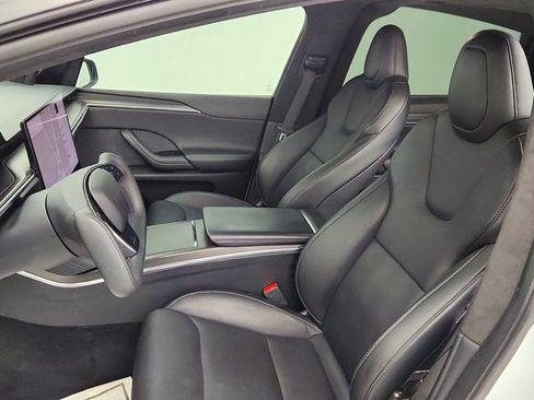 Used 2022 Tesla Model X Plaid image 25