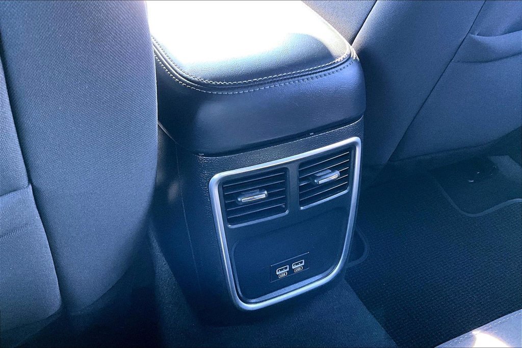 Used 2023 Dodge Charger SXT w/ Cold Weather Package RWD image 10