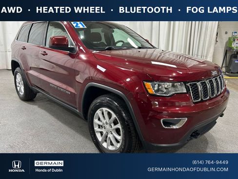 Used 2021 Jeep Grand Cherokee Laredo w/ Security & Convenience Group AWD/4WD image 1