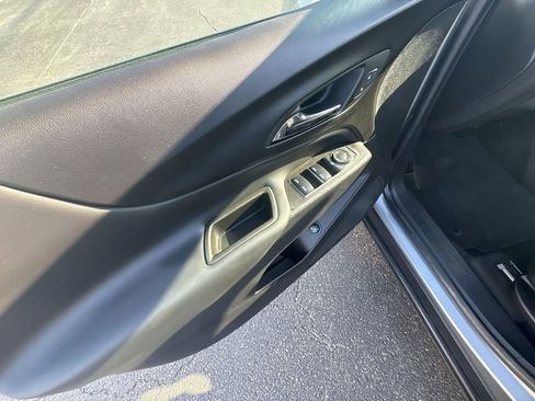 Used 2024 Chevrolet Equinox LT image 15