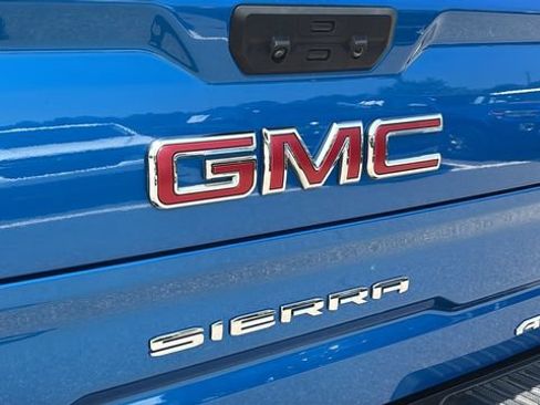 Used 2024 GMC Sierra 1500 AT4 w/ Technology Package AWD/4WD image 38