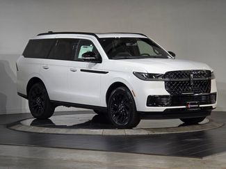 New 2025 Lincoln Navigator Reserve w/ Jet Appearance Package video 2