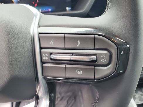 New 2026 Chevrolet Colorado W/T w/ WT Custom Package AWD/4WD image 12