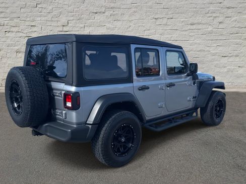Used 2021 Jeep Wrangler Unlimited Willys image 5