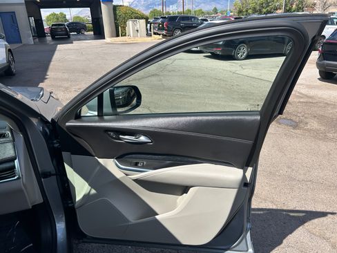 Used 2023 Cadillac XT4 Premium Luxury AWD/4WD image 33