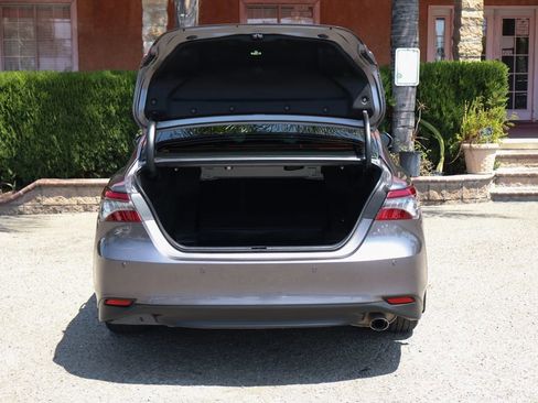 Used 2024 Toyota Camry XLE w/ Navigation Package FWD image 8